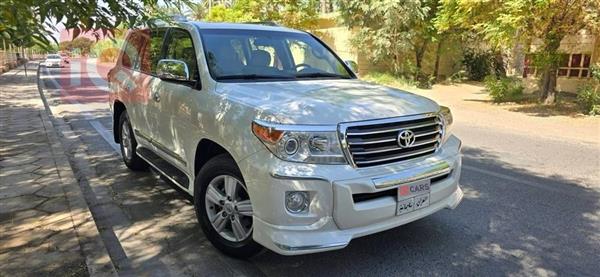 تۆیۆتا لاند کروزەر 2014  بۆ فرۆشتن لە عێراق - دیالە